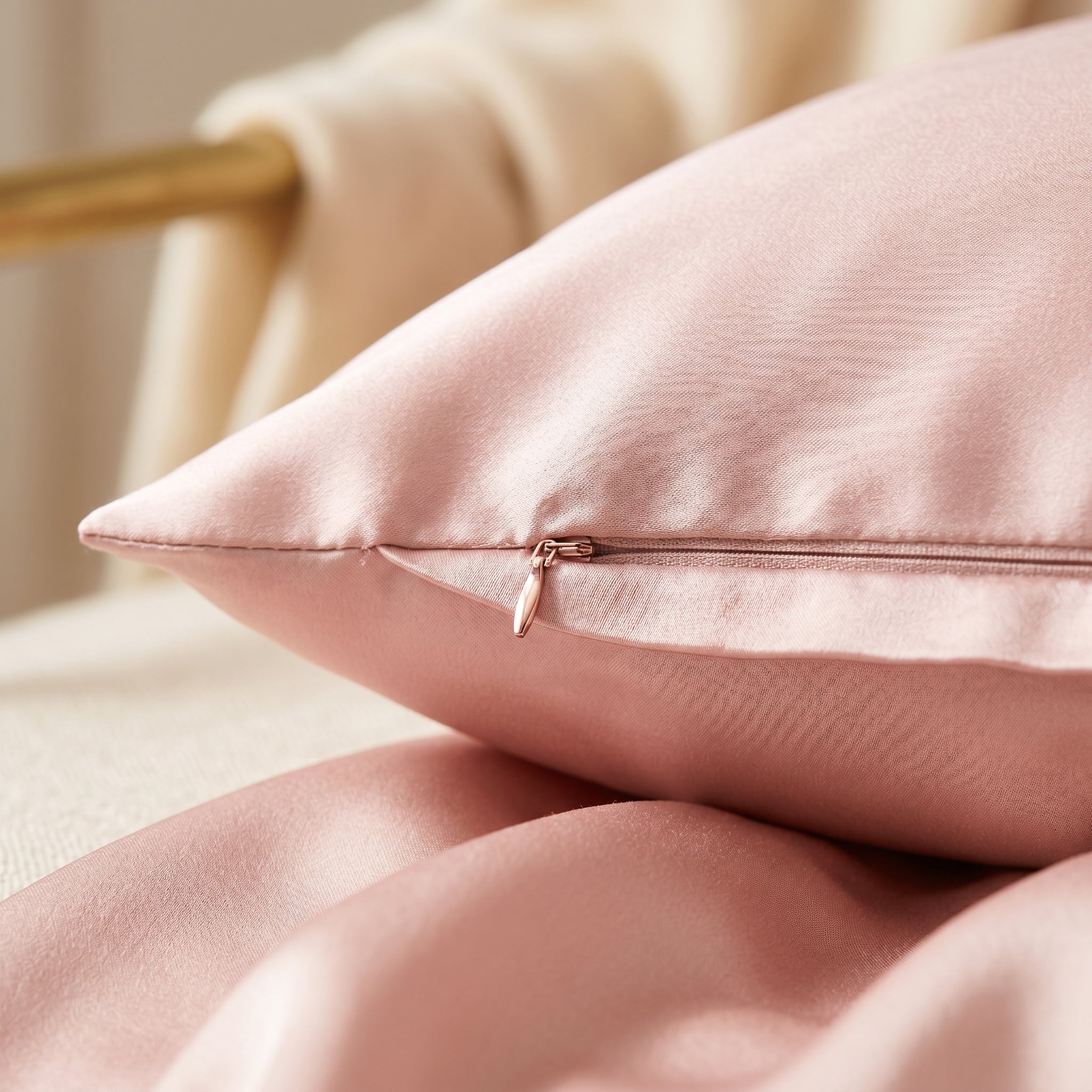 BLINK PLINK Silk Pillowcase